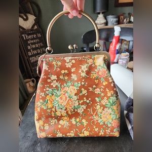 Patricia nash clutch